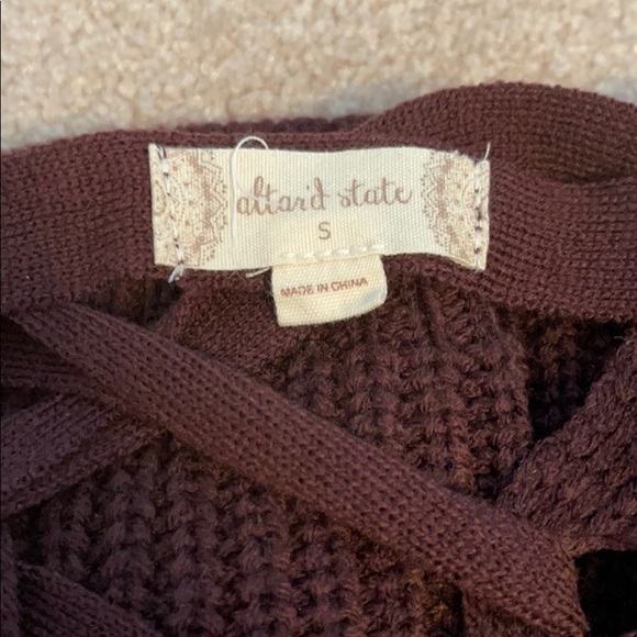 sweater - Picture 5 of 5